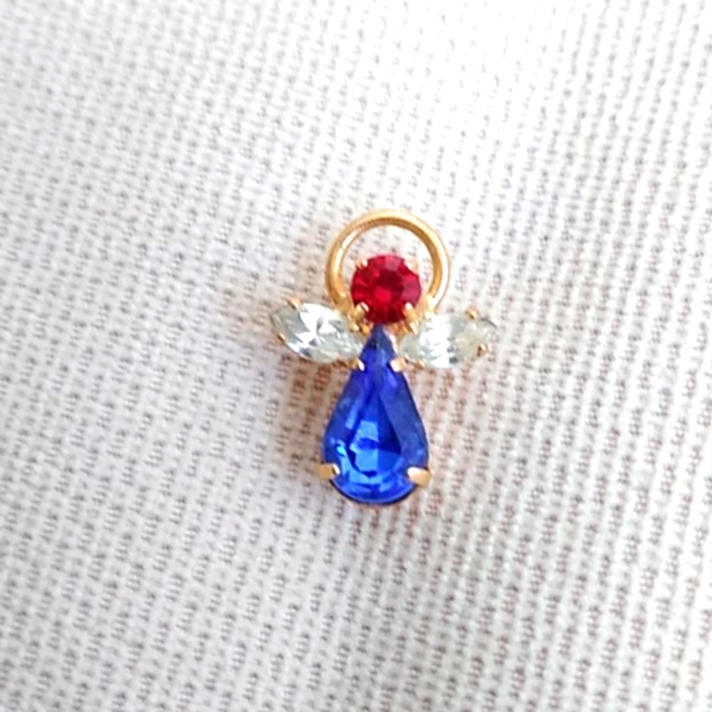 AMERICAN CRYSTAL ANGEL PIN